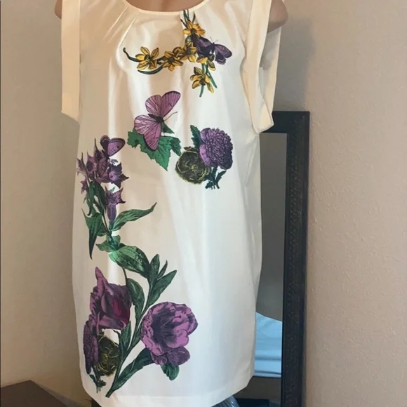 White & Floral/butterfly satin cocktail dress - Picture 6 of 8